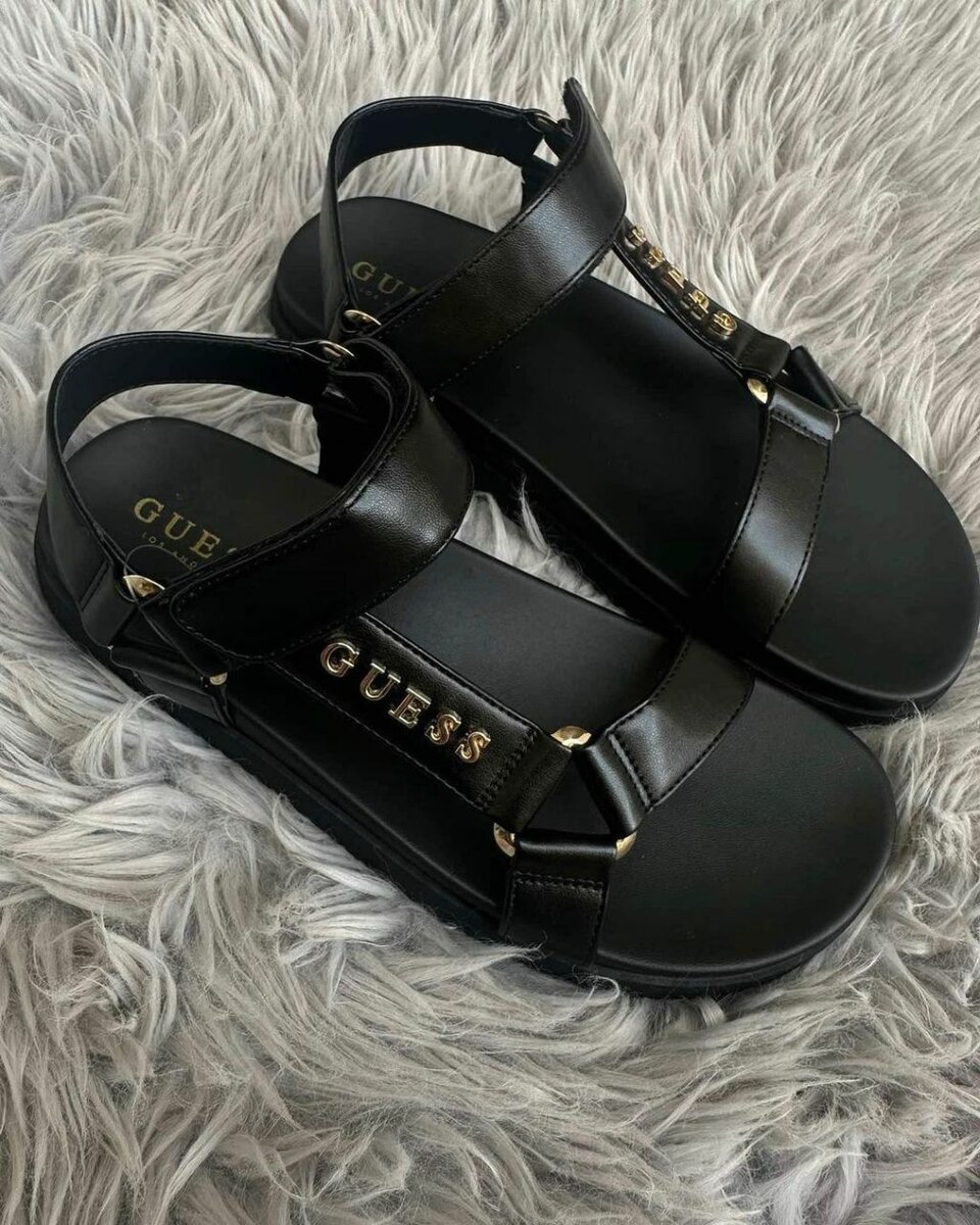 Flip sandals