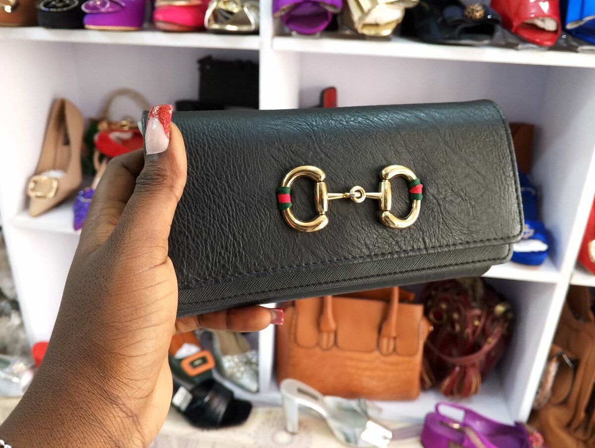 Gucci purse