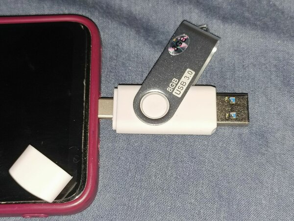 8 GB-CLÉ USB 3.0 MODÈLE 2 EN 1