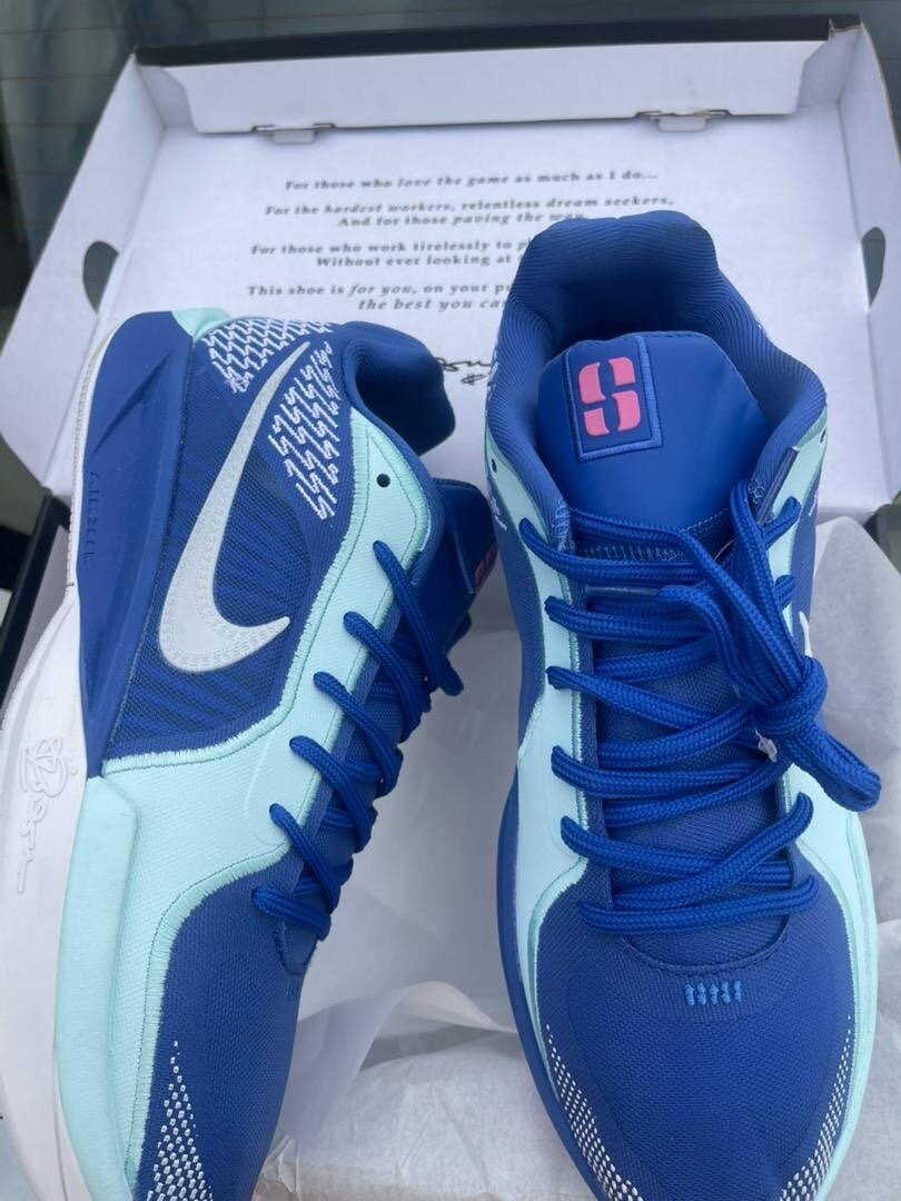 Nike Sabrina 2