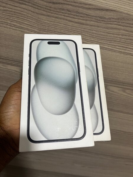 iPhone 15 Plus