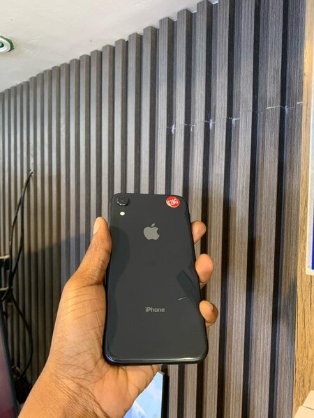 XR 128gb unlocked