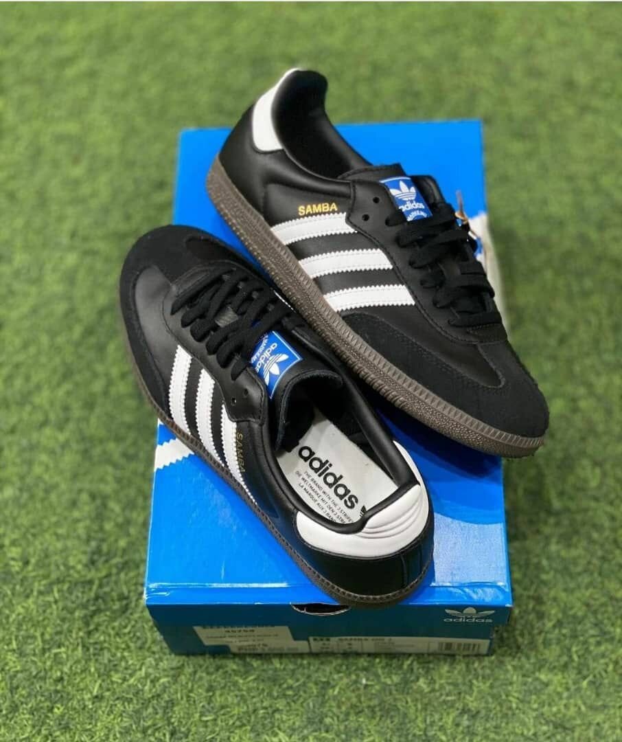 Men sneakers