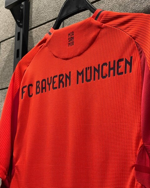 FC BAYERN MUNICH Home 24/25 Jersey