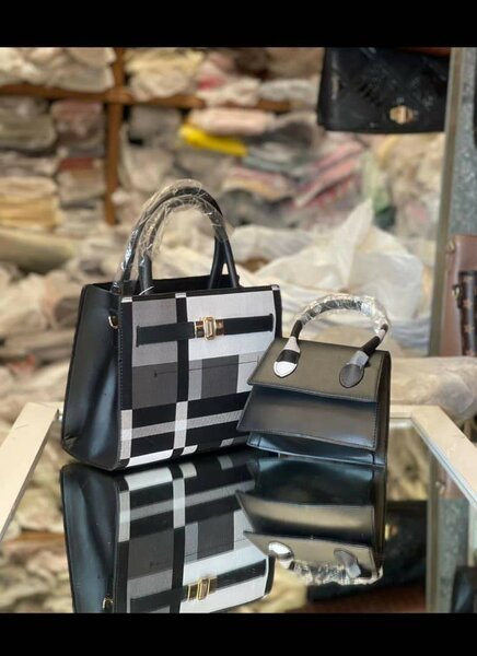 Ladies hand bag