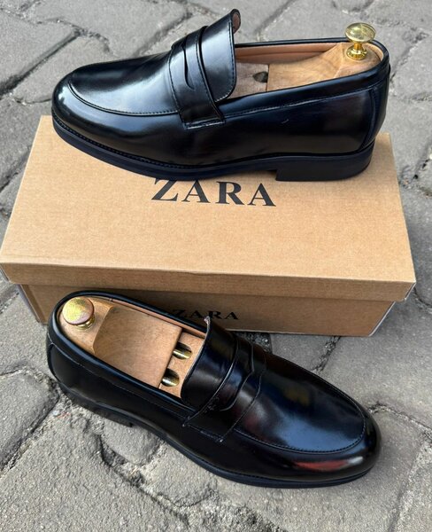 Mocassins en cuir élégants Zara
