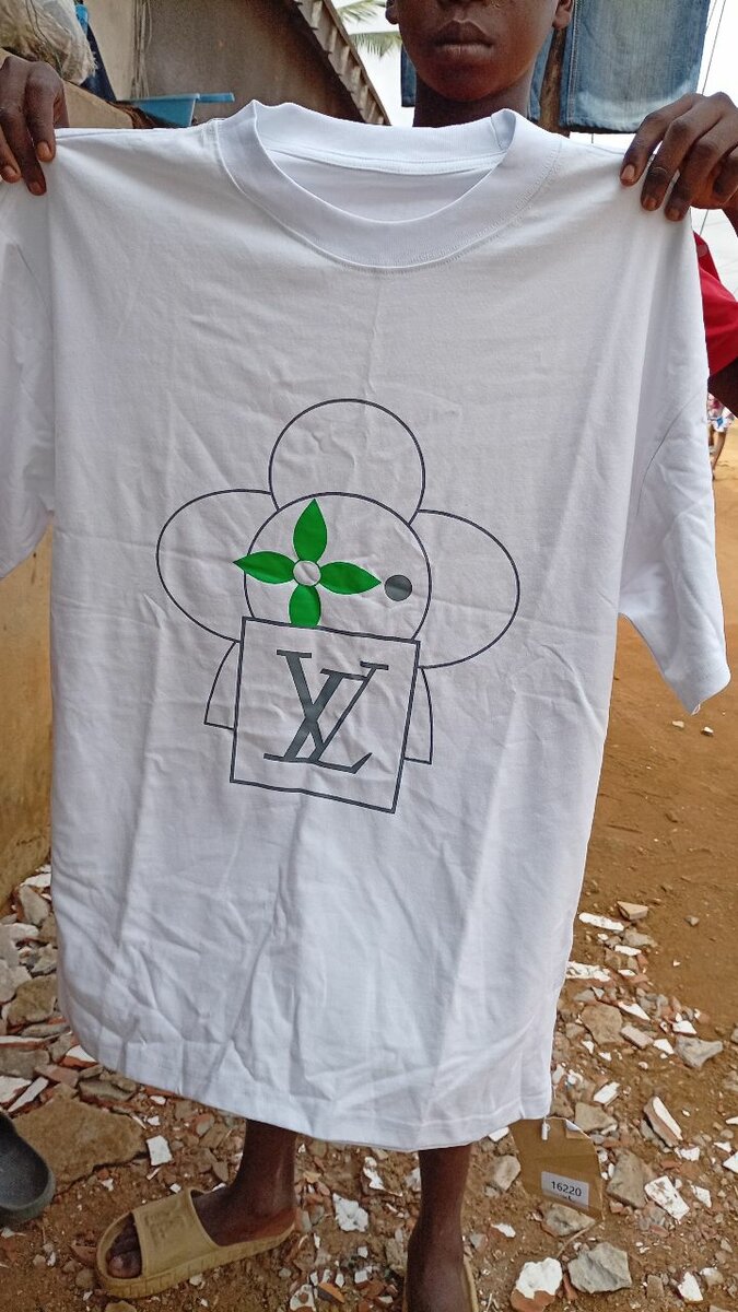 T-shirt