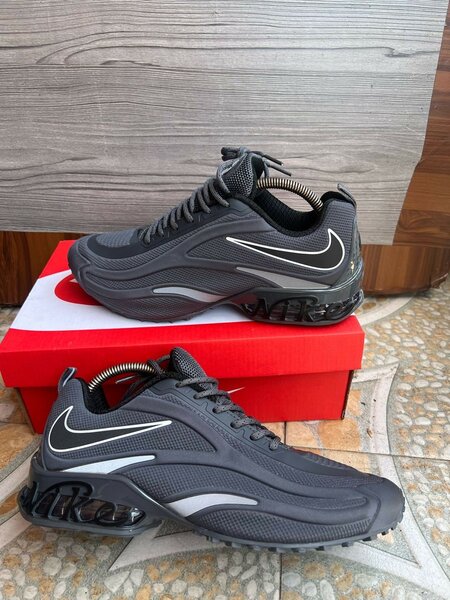 NIKE CLASSIC