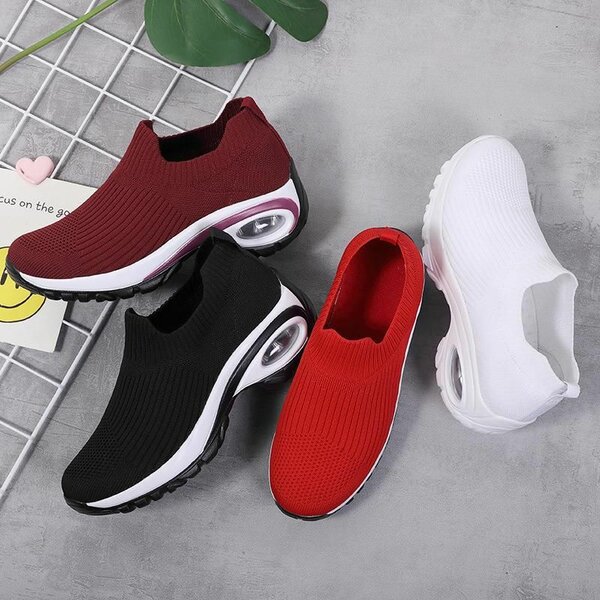 Unisex socks shoe