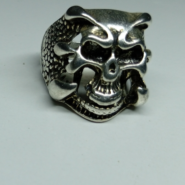 Bague tête de mort