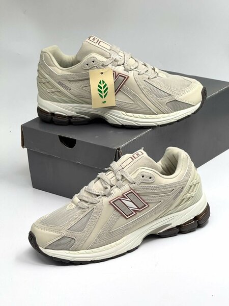 NEW BALANCE CLASSIC