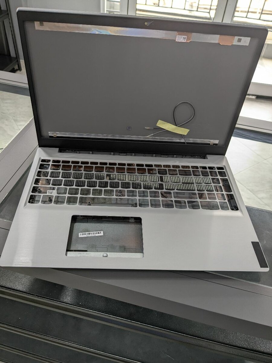 Lenovo V130-15 ABCD