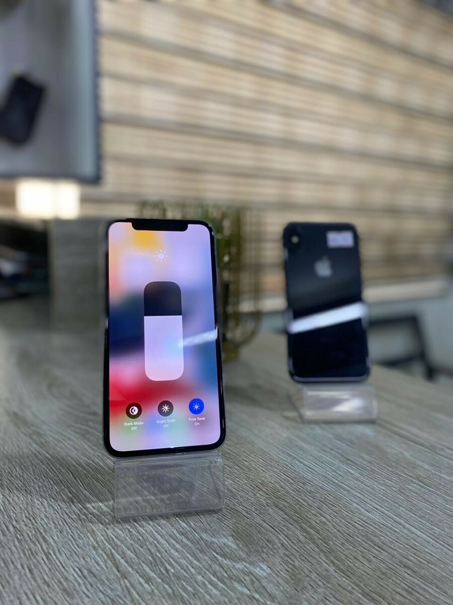 iPhone X