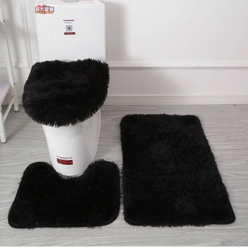 Bathroom mat set