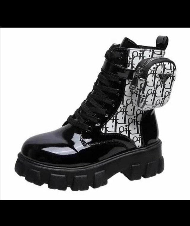 Chaussure prada