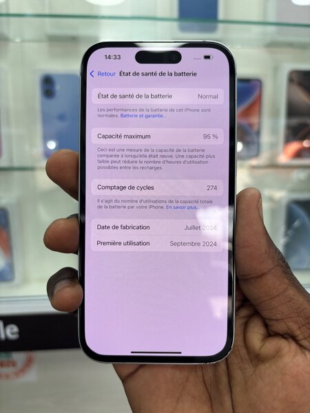 iPhone 15 Simple