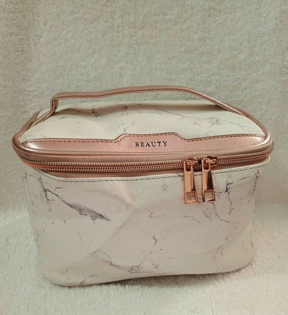 Trousse de maquillage élégante