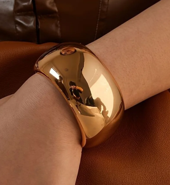 Gorgeous bangle