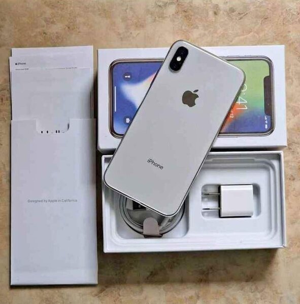 iPhone. X scelle