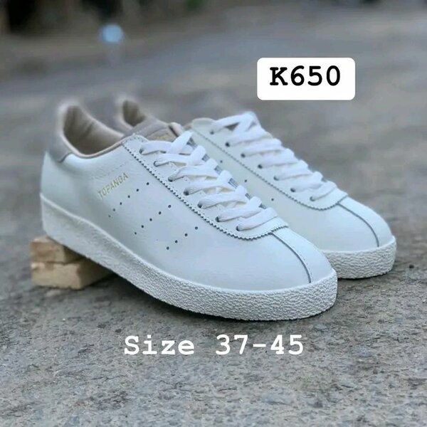 Topanga sneaker