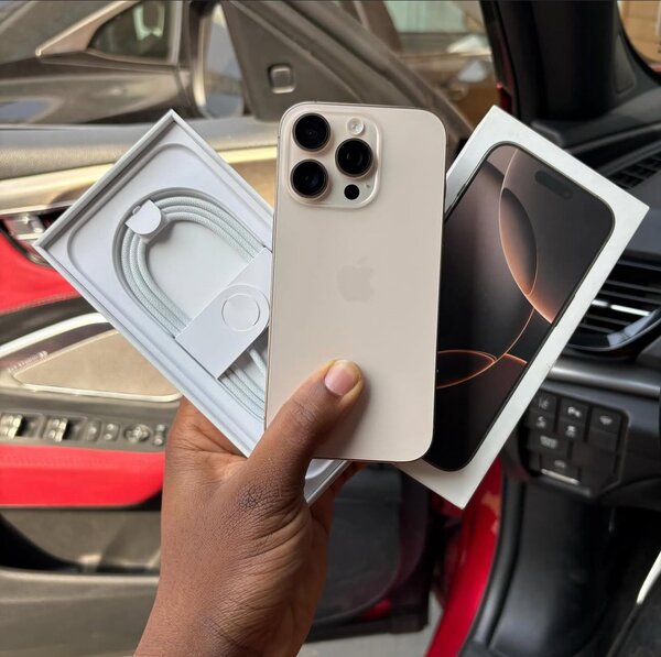 iPhone 16 Pro physical sim