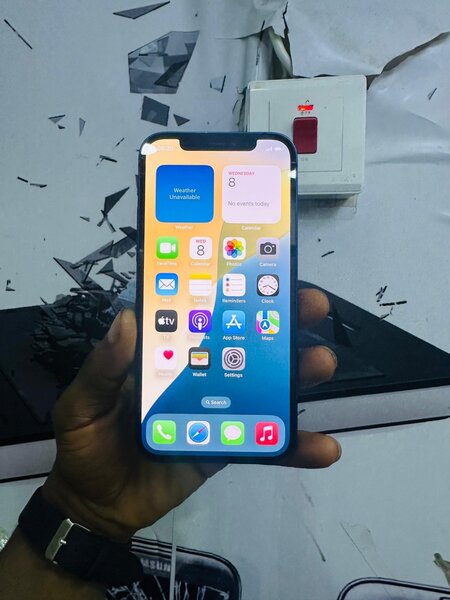 iPhone 12