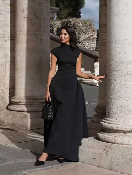 Robe longue élégante noire femme
