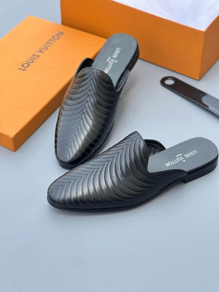 Leather half shoes