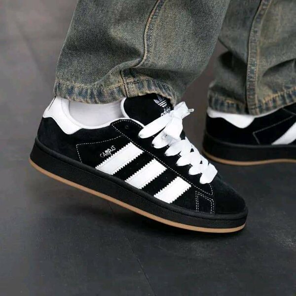 Adidas campus