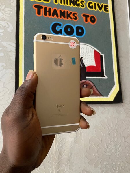 iPhone 6s 64gb