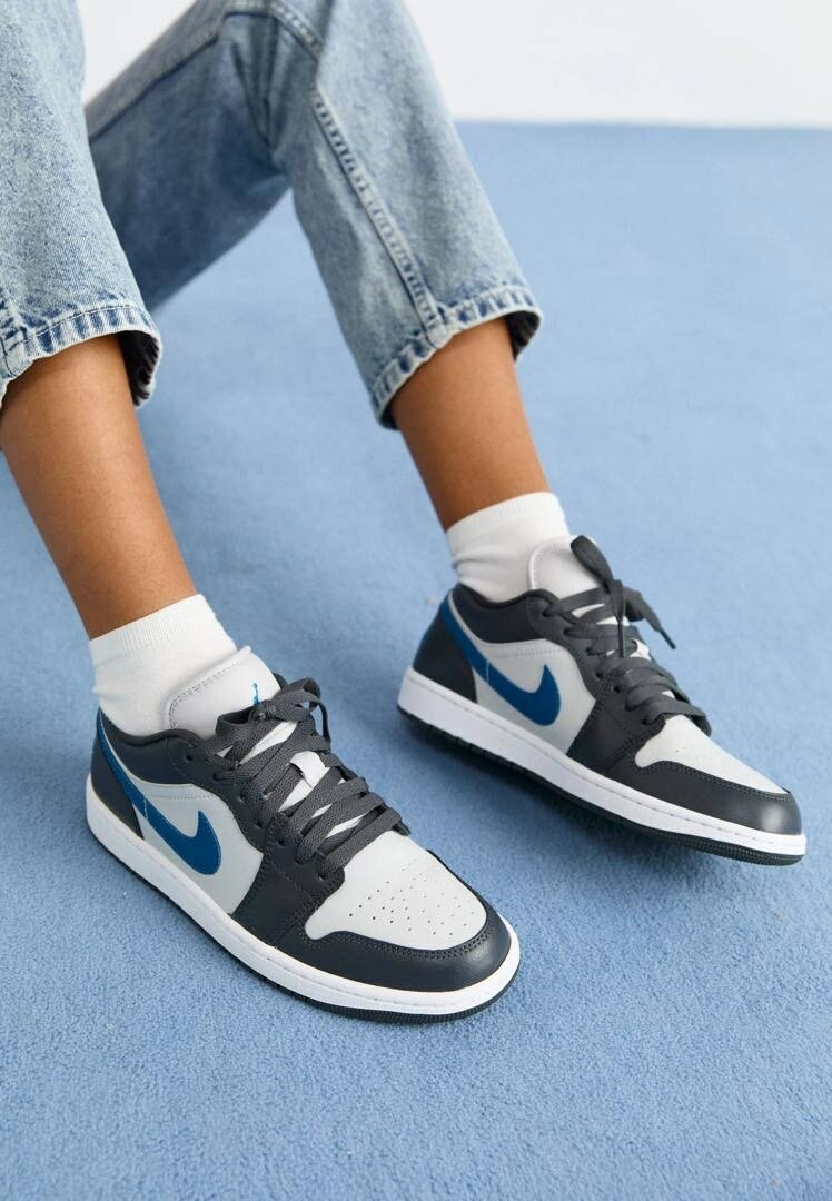Jordan 1 low 36-45