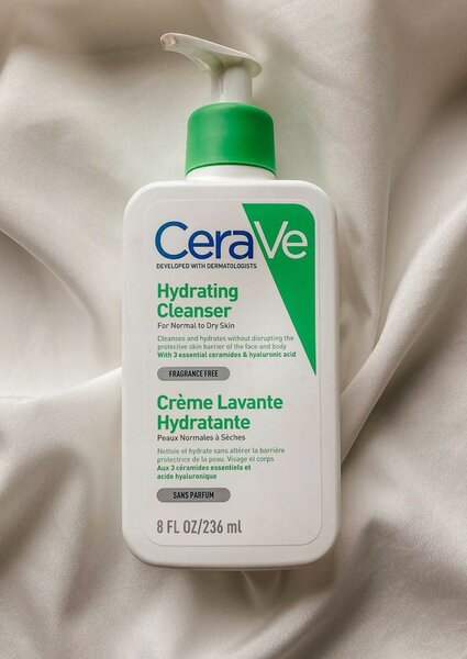 CeraVe hydrating cleanser