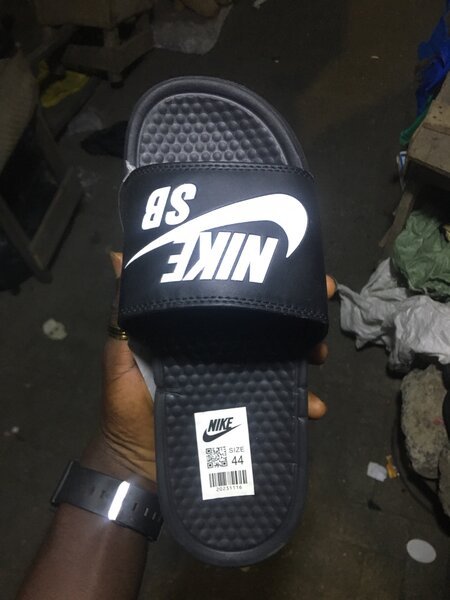 nike slides