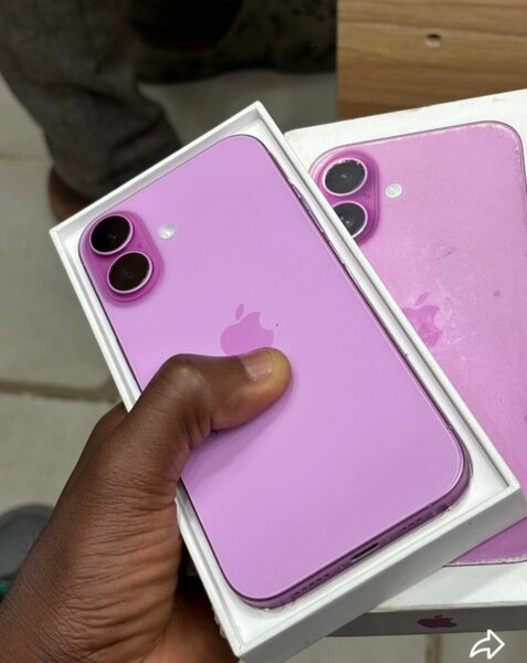 IPhone 16 simple