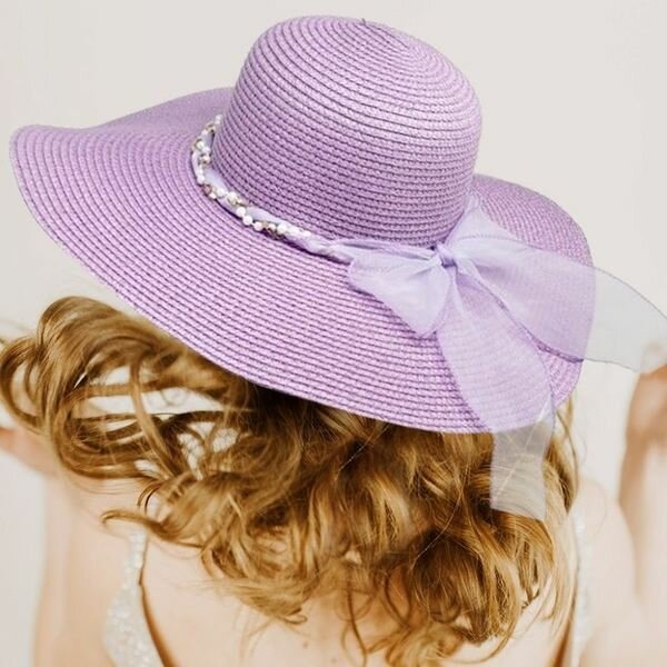 Chapeau avec nœud papillon-violet