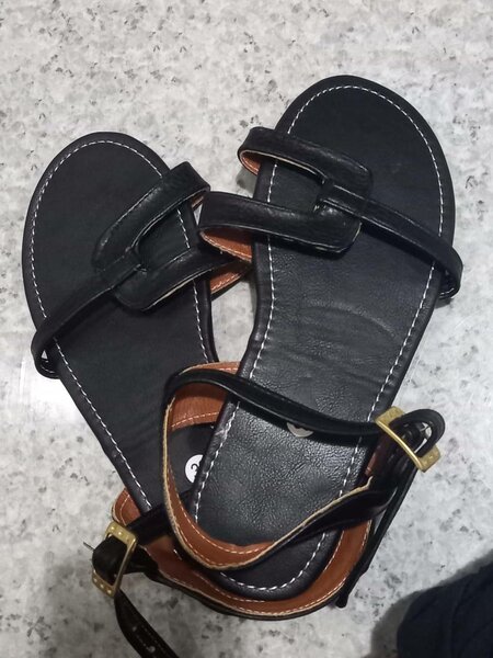Sandales