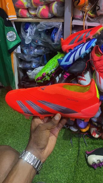 Adidas predator