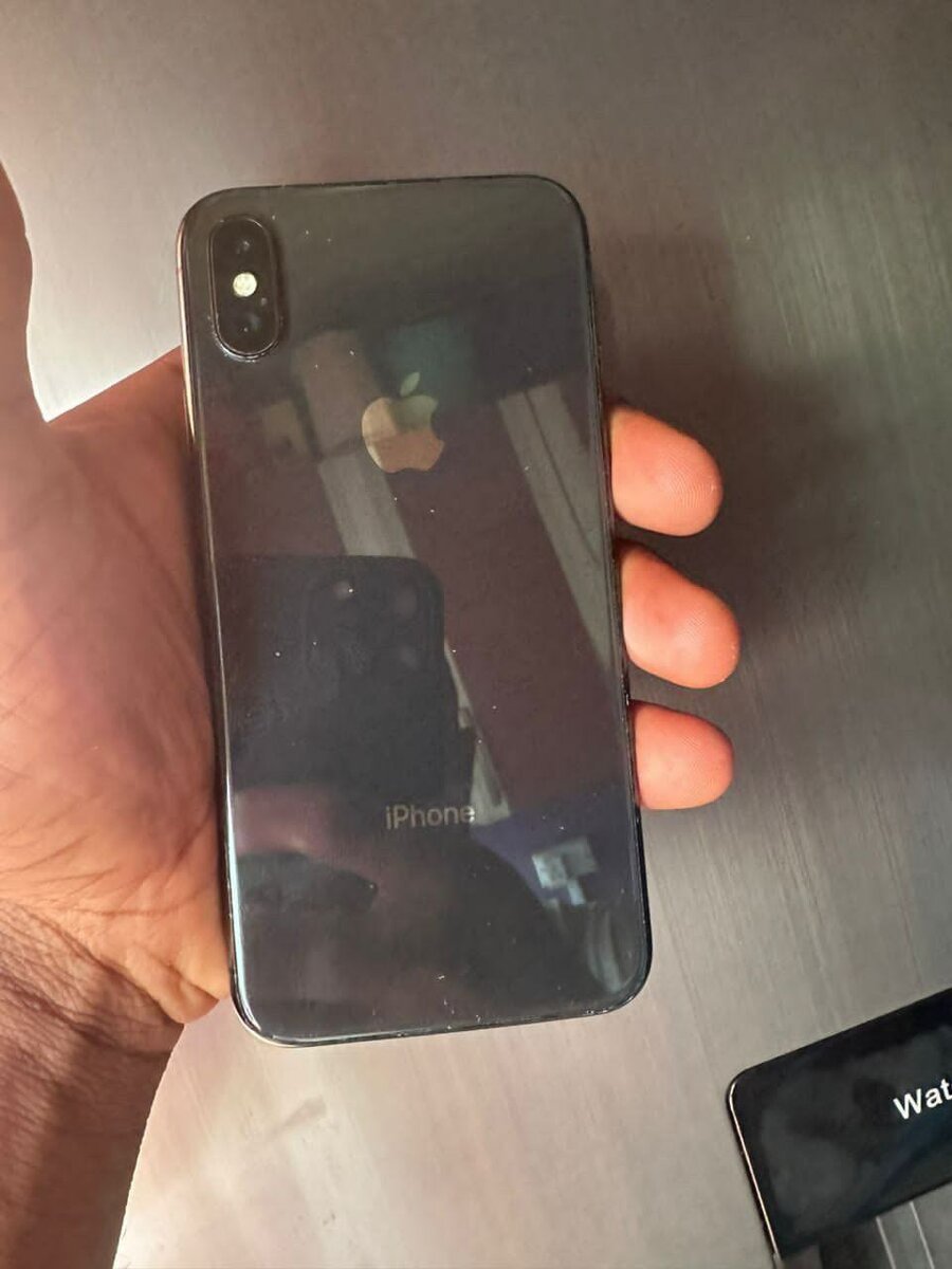 iPhone X