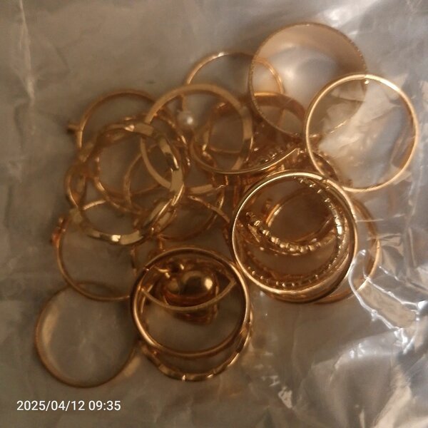 Fashion rings set