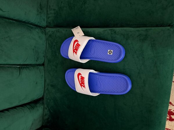 Claquettes pour hommes Nike