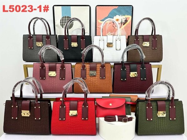 Shoulder bag