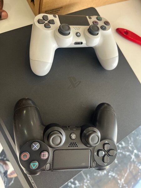 Ps4 slim