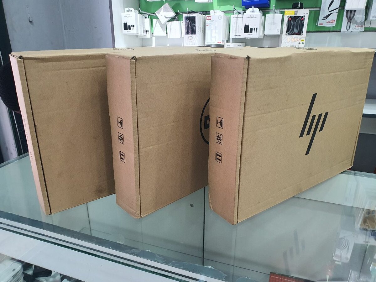 11.5 inches laptops