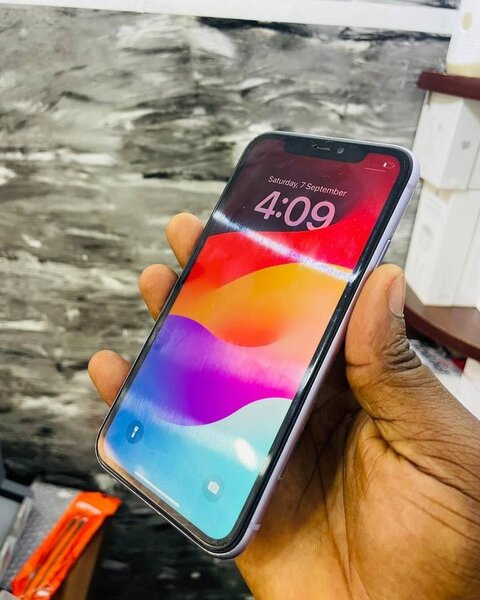 iPhone 11