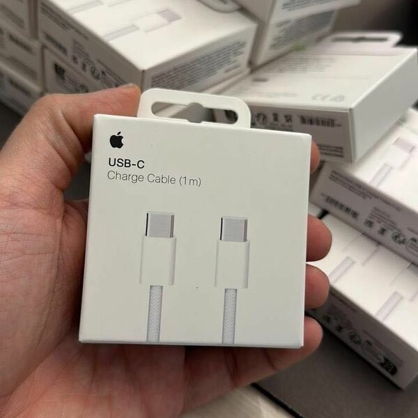 IPhone charger and type-c to type-c