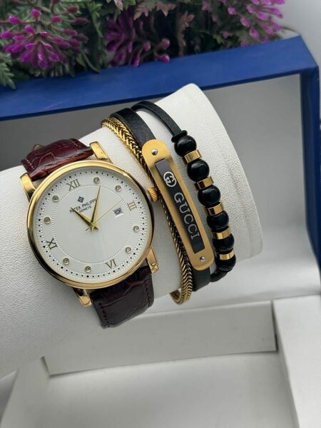 Watches with bracelets