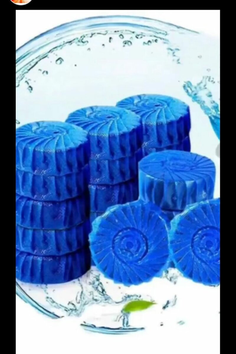 Desodorisant bleu de toilette.