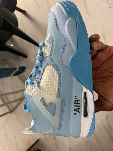 Air Jordan 4 Retro