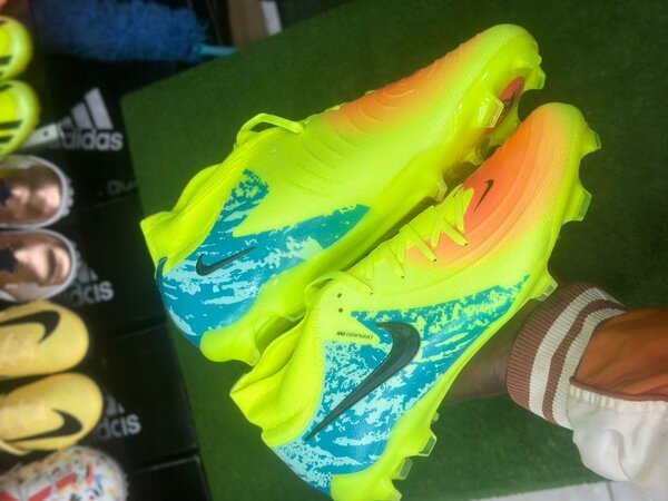 Nike phantom
