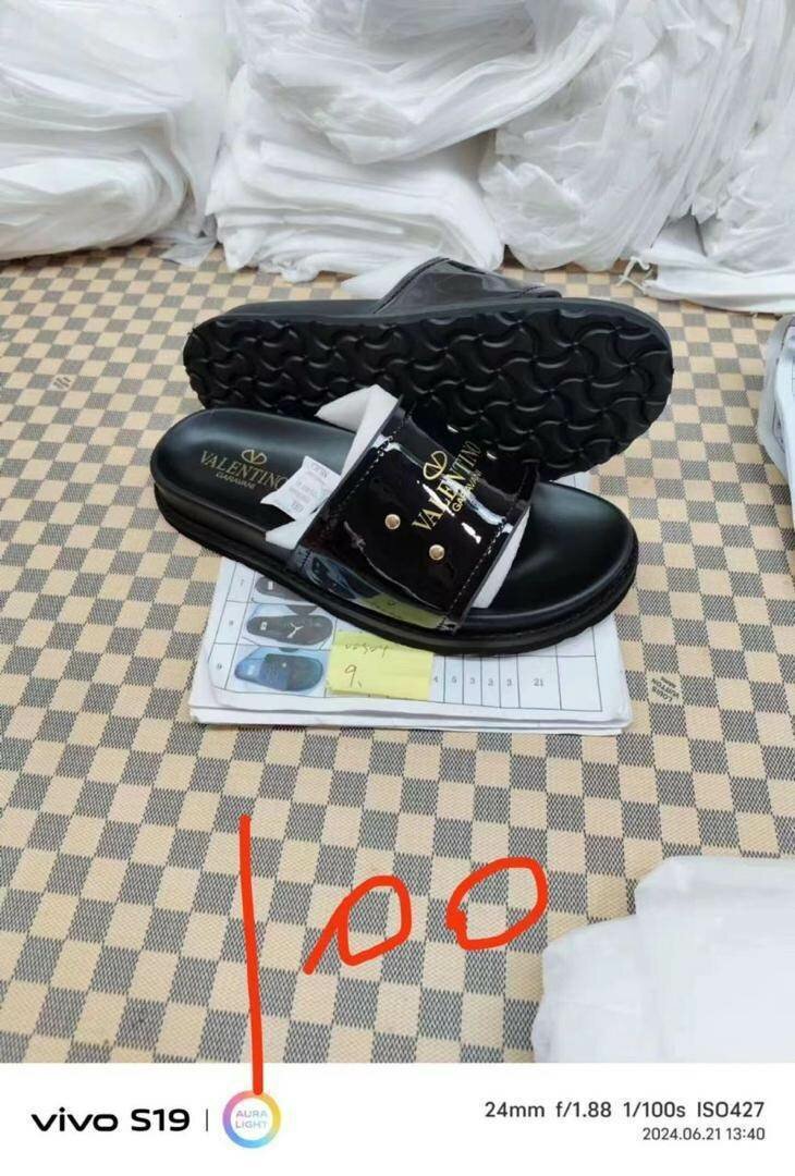 Fashion slippers